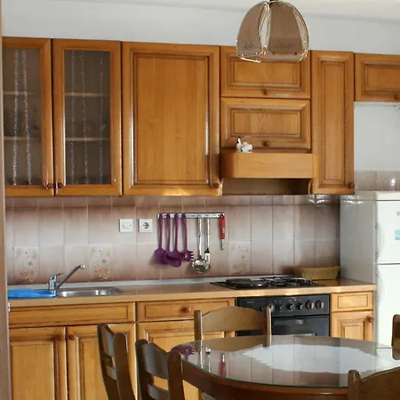Apartment With A Parking Space Stanici, Omis - 10360 Celina