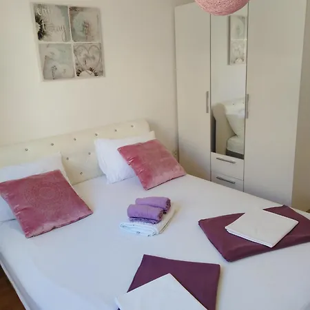 With A Parking Space Stanici, Omis - 10360 Apartment