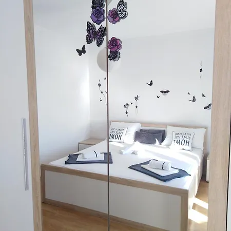 With A Parking Space Stanici, Omis - 10360 Apartment